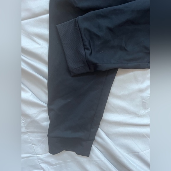 Youth boys XL loose fit black fleeced lined joggers. - Picture 2 of 5